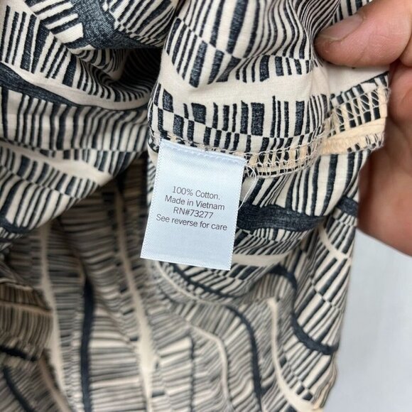 Nine‎ West Short Sleeve Wrap Blouse Womens XL Boho Office Funky Abstract - Picture 8 of 10